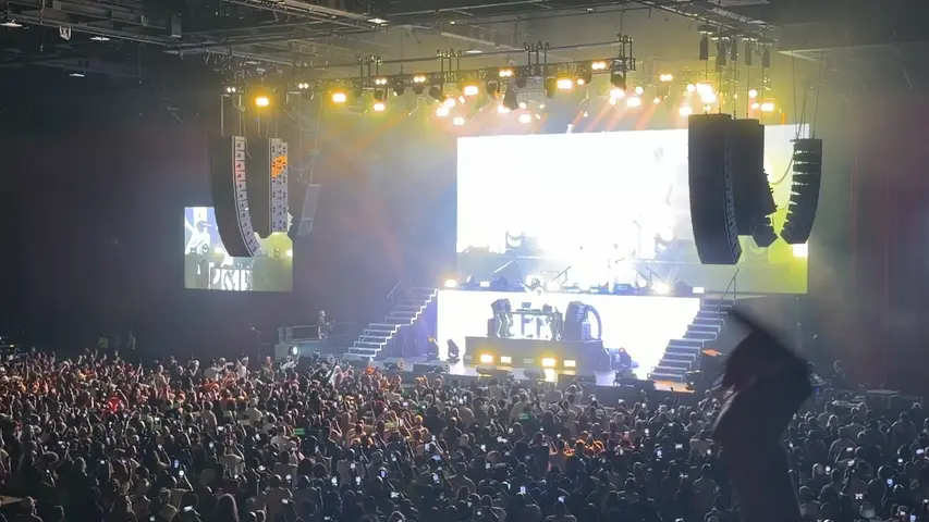 Pass the Mic Live