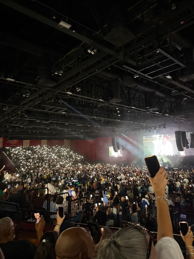 Pass the Mic Live