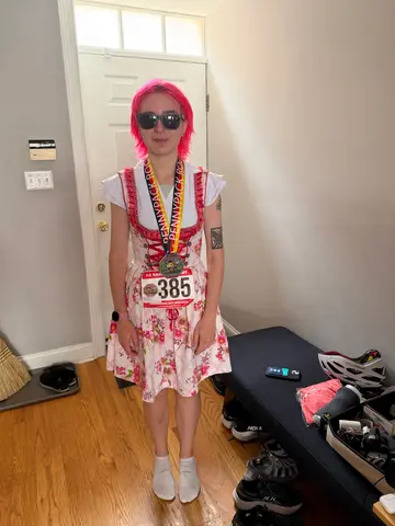 distance run dirndl
