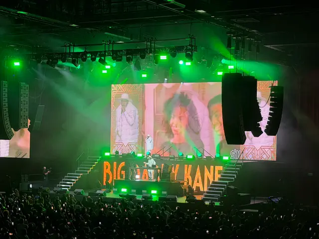 Pass the Mic Live