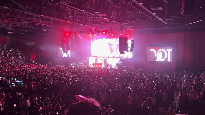 Pass the Mic Live
