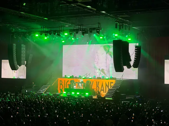 Pass the Mic Live