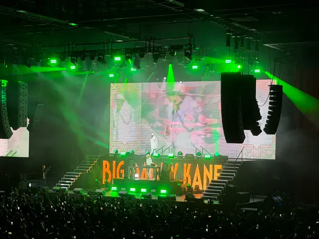 Pass the Mic Live