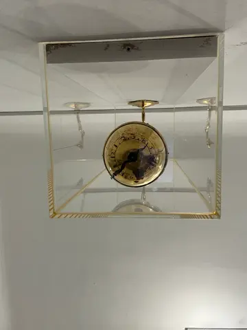 Uhrenmuseum: canopy bed clock (below)