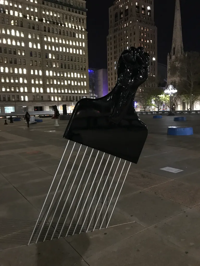 I love this statue.