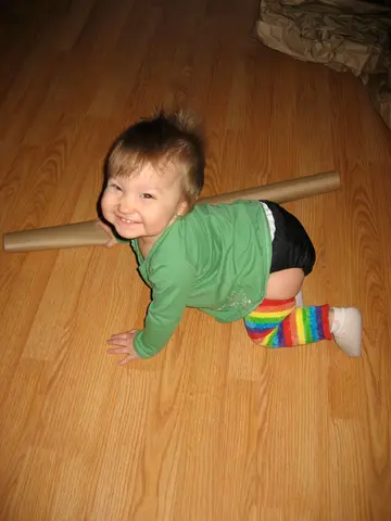 mj crawling around