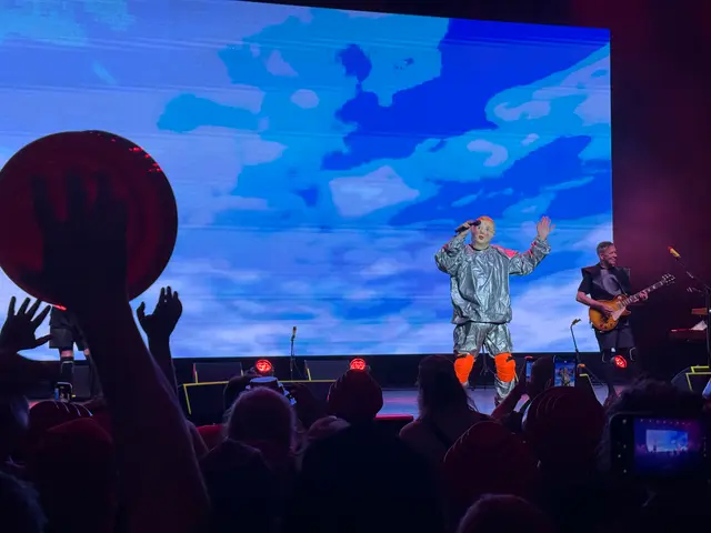 DEVO at the Met