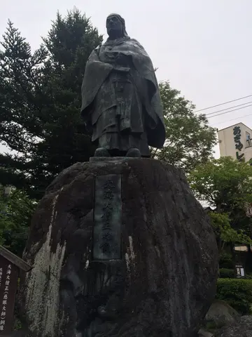 silent guardian, watchful protector