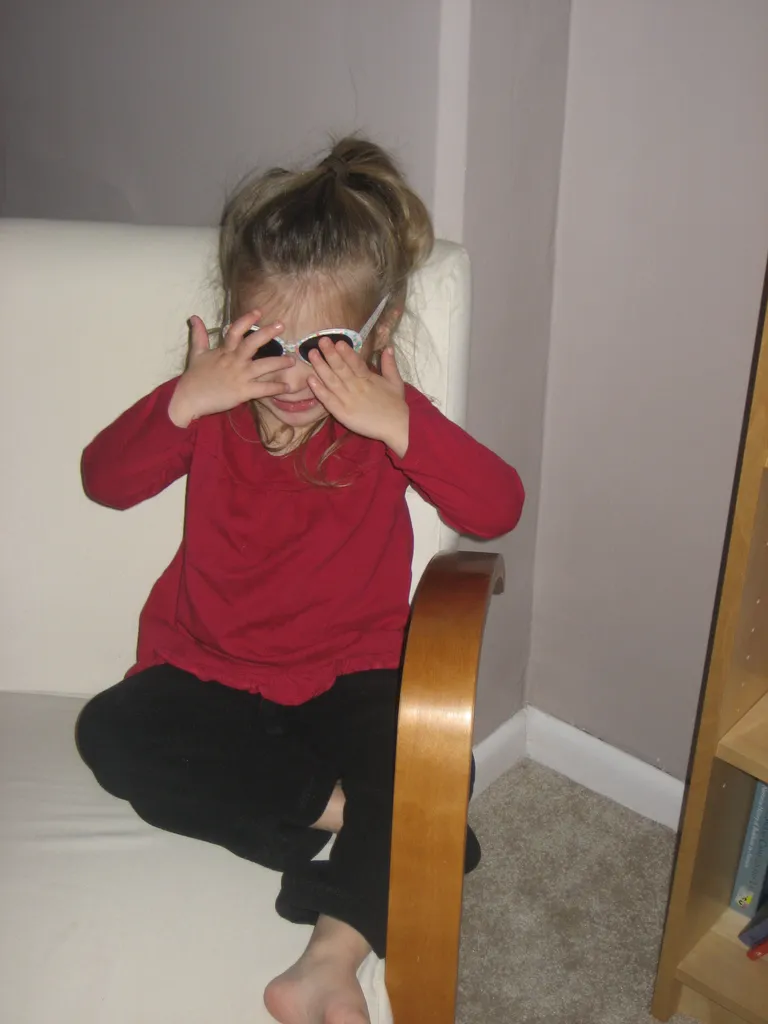 martha, sunglasses, attitude
