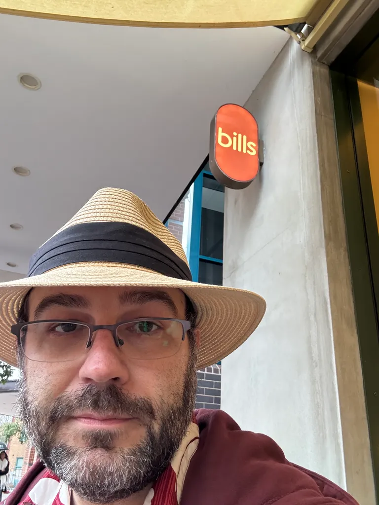 getting brunch at bills