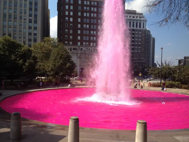 pink love park fountain
