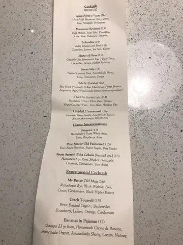 drinks at Capt. Gregory's