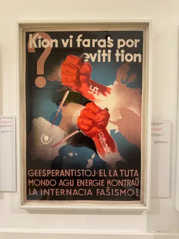 Esperanto museum: fight fascism!