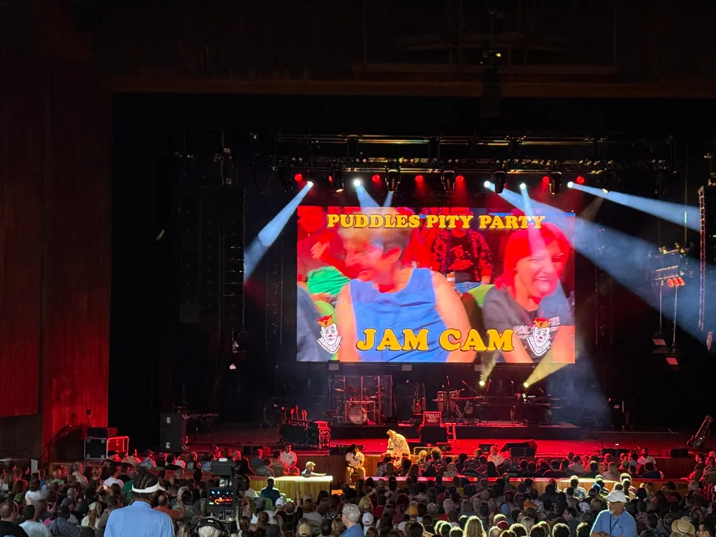 Weird Al concert