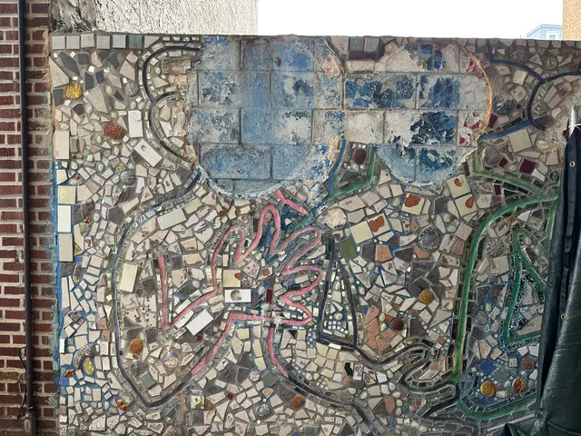 they tear down the Zagar wall