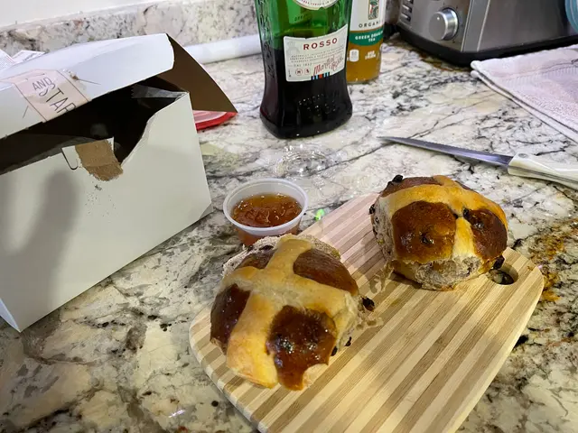 hot cross buns from Fitz