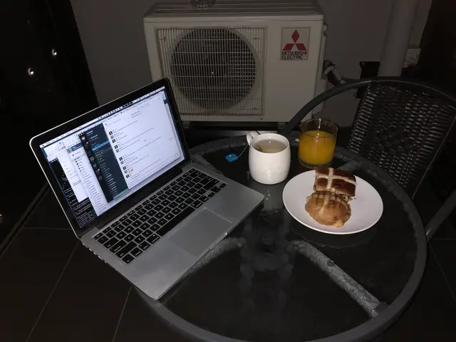 breakfast on the balcony (flash)