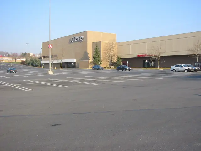mall-empty_lot-2