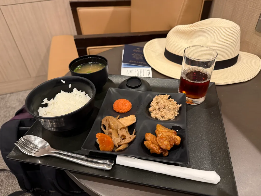 BKK lounge breakfast