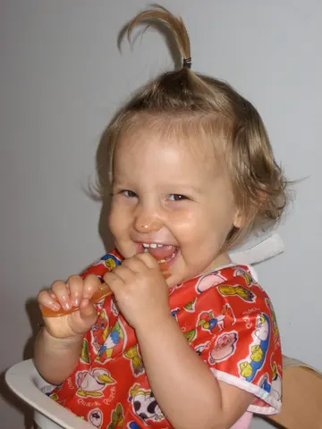 mj loves eating with a fork