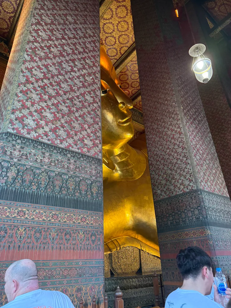 Bangkok walking tour, reclining Buddha