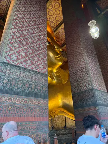 Bangkok walking tour, reclining Buddha