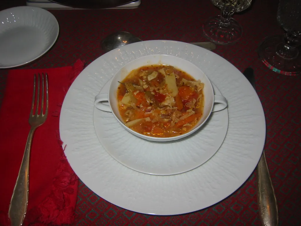 mom's traditional clam chowder