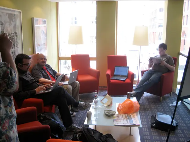 Lounge Hackers 1