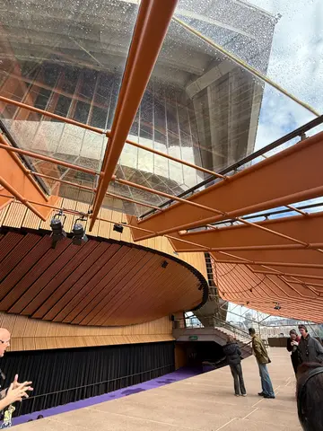 opera house tour