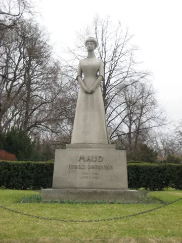 maud (whoever she is)