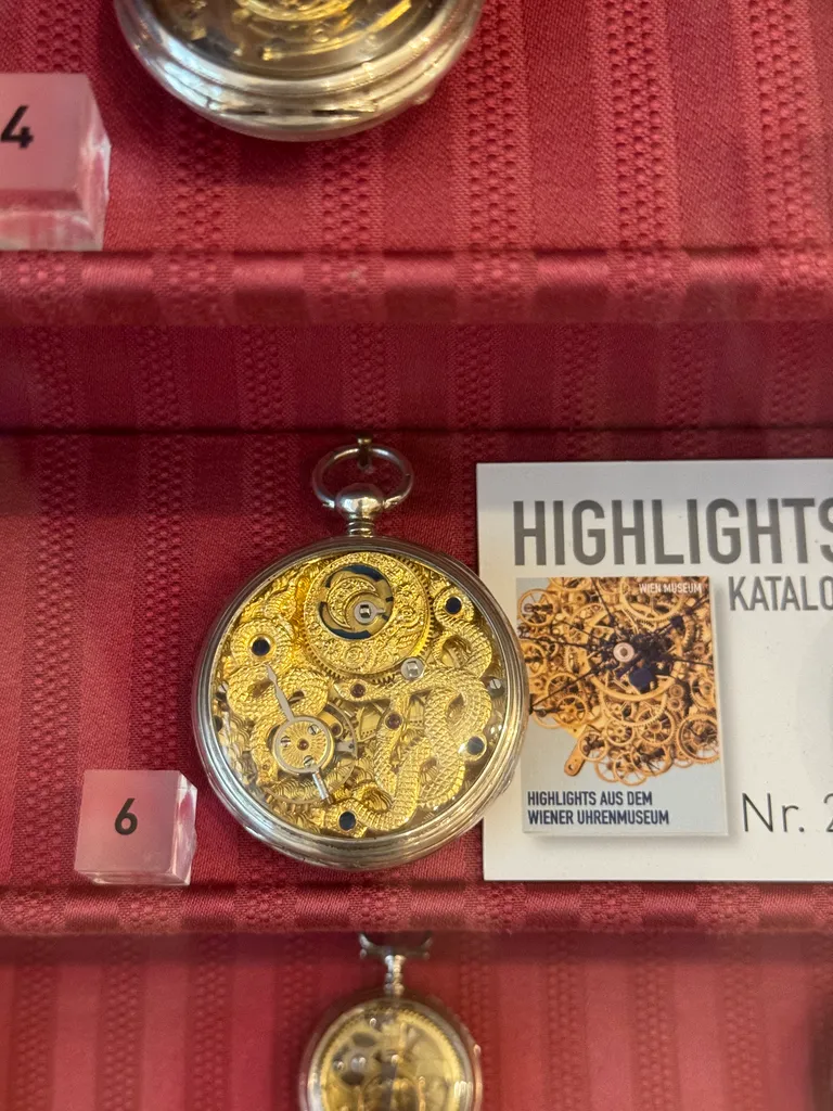 Uhrenmuseum: the snake pocket watch