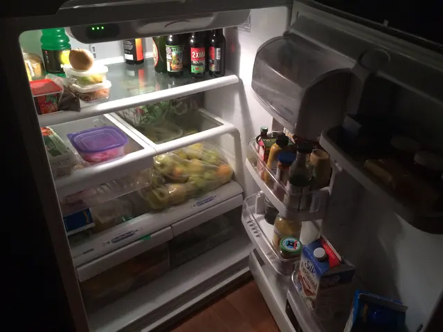 fridge of apples
