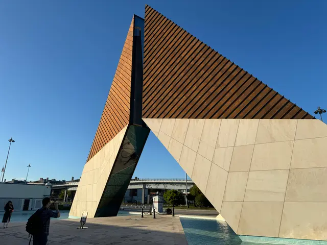 soldiers memorial near Belém