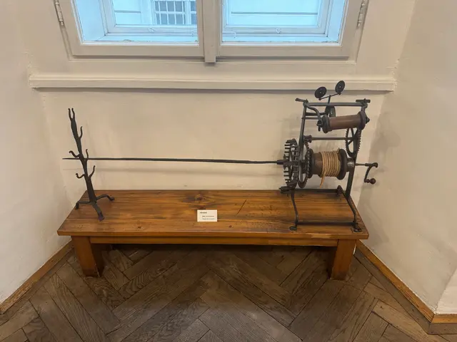 Uhrenmuseum: meat roaster