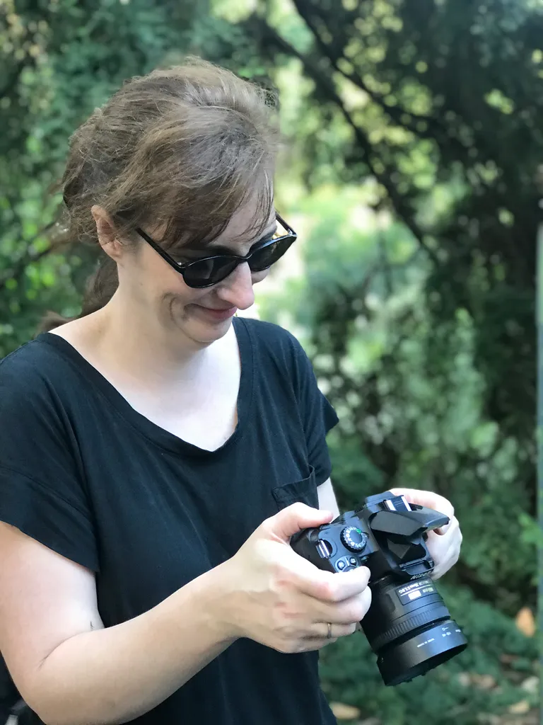 helen fiddles with camera