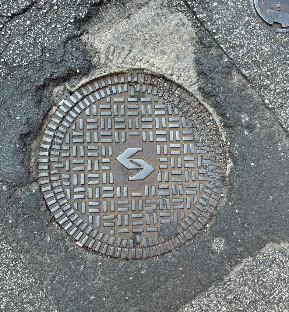 SEPTA Manhole
