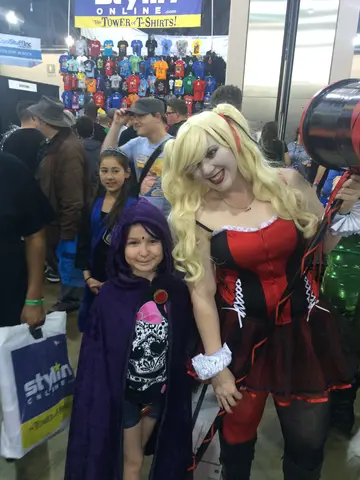 Raven and Harley Quinn