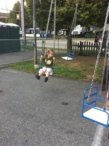 swinging at the fest!