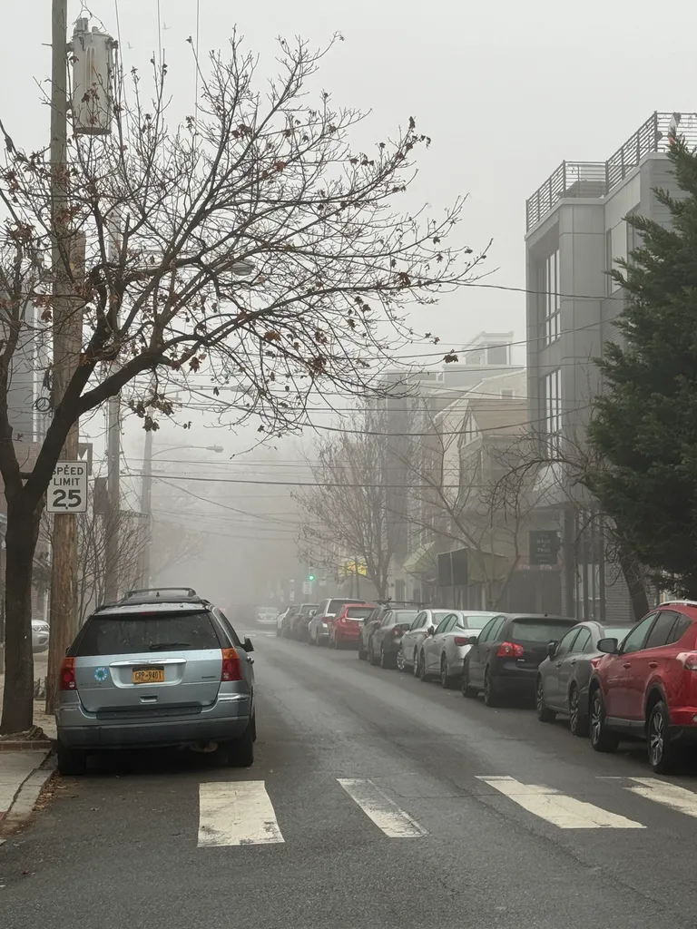 a foggy day in the hood