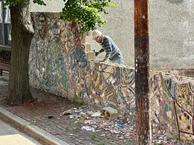 they tear down the Zagar wall