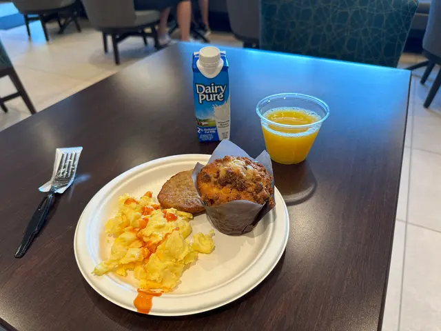 hotel breakfast