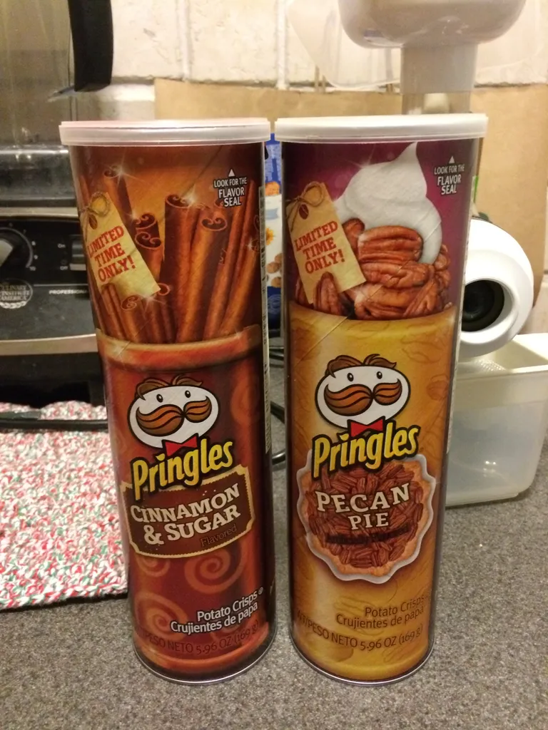 weird-o holiday pringles