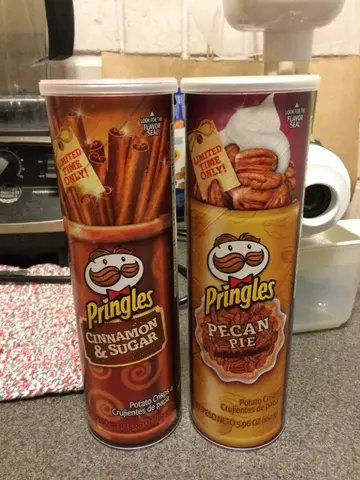 weird-o holiday pringles