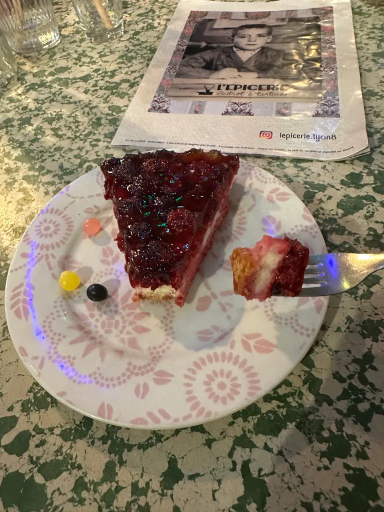 raspberry tart