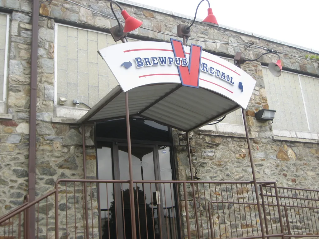 victory brewpub store