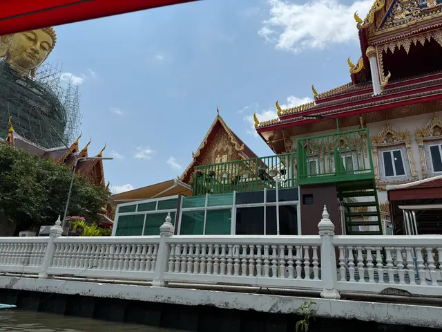 Bangkok boat tour