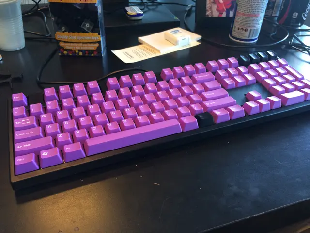 purple keycaps!
