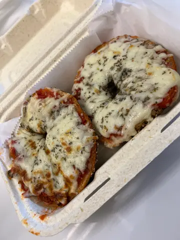 pizza bagels