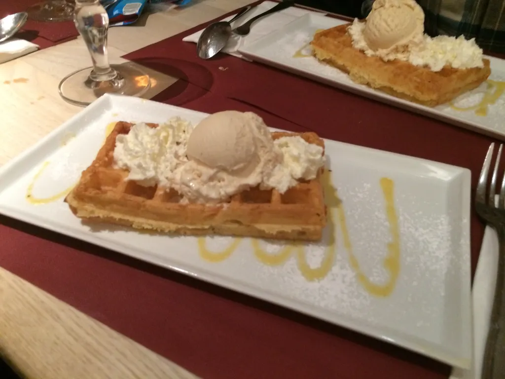 waffle for dessert