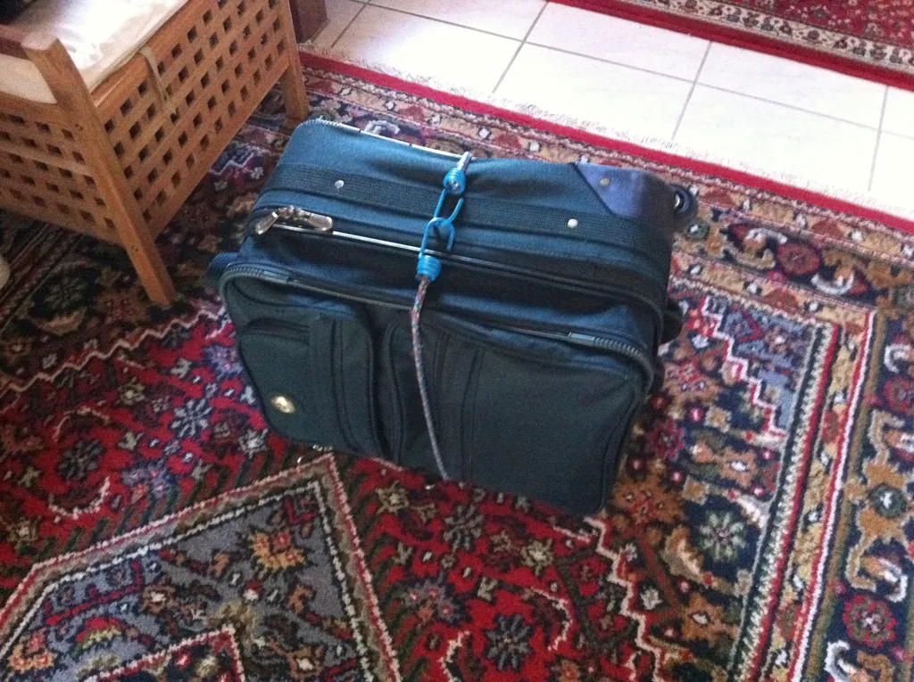 luggage safety